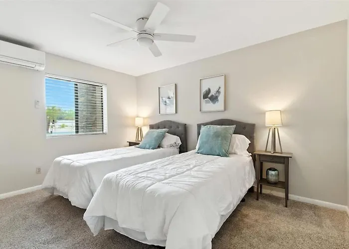 Kierland Palms-pool & Spa-near Kierland Commons Holiday home *